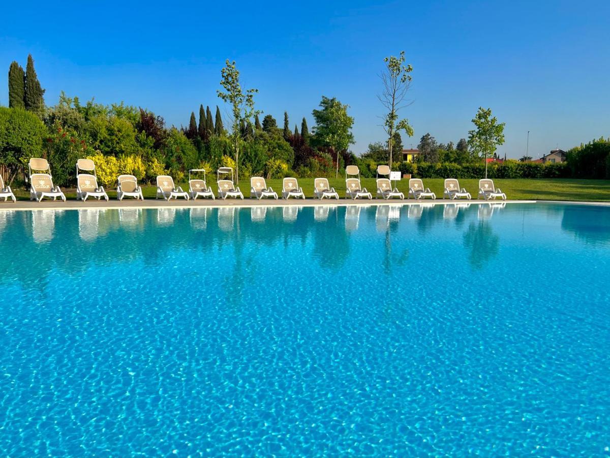 Paganini Suites And Apartments Sirmione Exterior foto