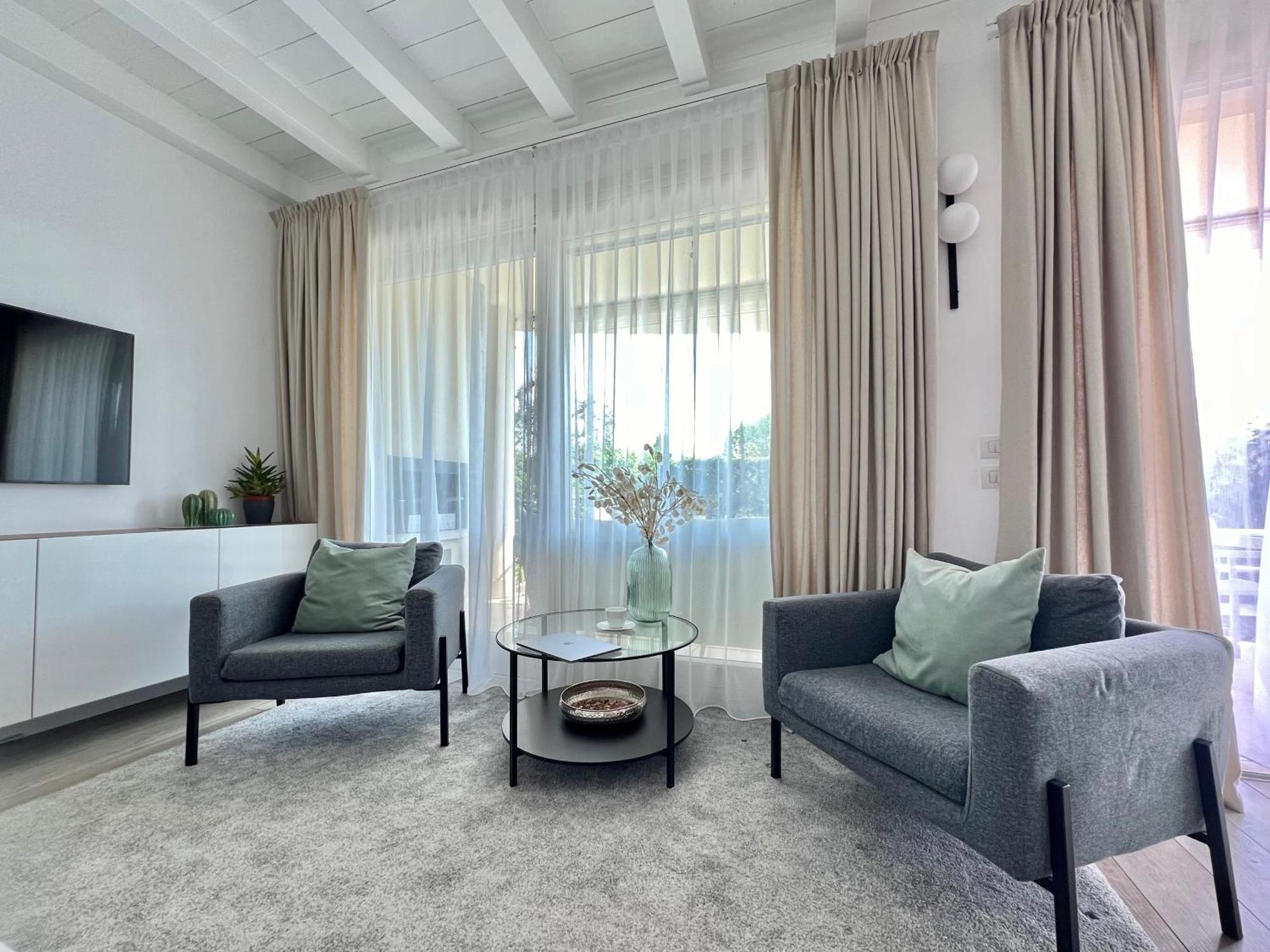 Paganini Suites And Apartments Sirmione Exterior foto